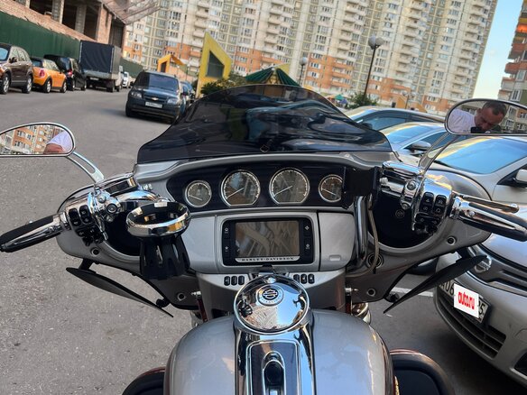 2014 Harley-Davidson Electra Glide, серебристый, 1750000 рублей - вид 7