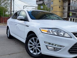 2013 Ford Mondeo IV Рестайлинг, белый, 1500000 рублей, вид 1