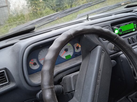 2004 Lada (ВАЗ) 2120 Надежда I Рестайлинг, серебристый, 345000 рублей - вид 9
