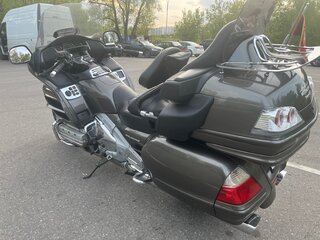 2010 Honda GL 1800 Gold Wing, серый, 950000 рублей, вид 2