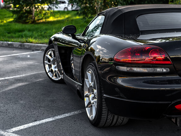 2005 Dodge Viper SRT-10 III, чёрный - вид 6