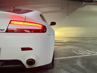 2007 Aston Martin V8 Vantage III, белый, 5100000 рублей, вид 4