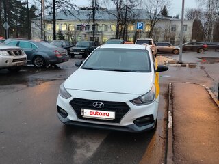 2018 Hyundai Solaris II, белый, 830000 рублей, вид 1