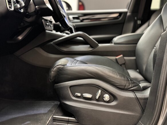 2020 Porsche Cayenne Coupé III, серый - вид 17