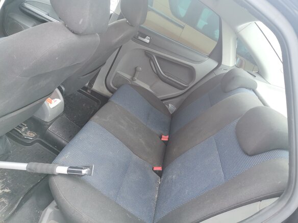 2010 Ford Focus II Рестайлинг, чёрный, 585000 рублей - вид 6