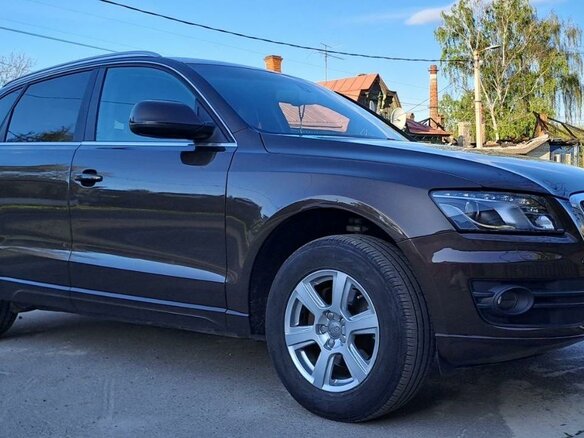 2010 Audi Q5 I (8R), коричневый, 1450000 рублей - вид 2
