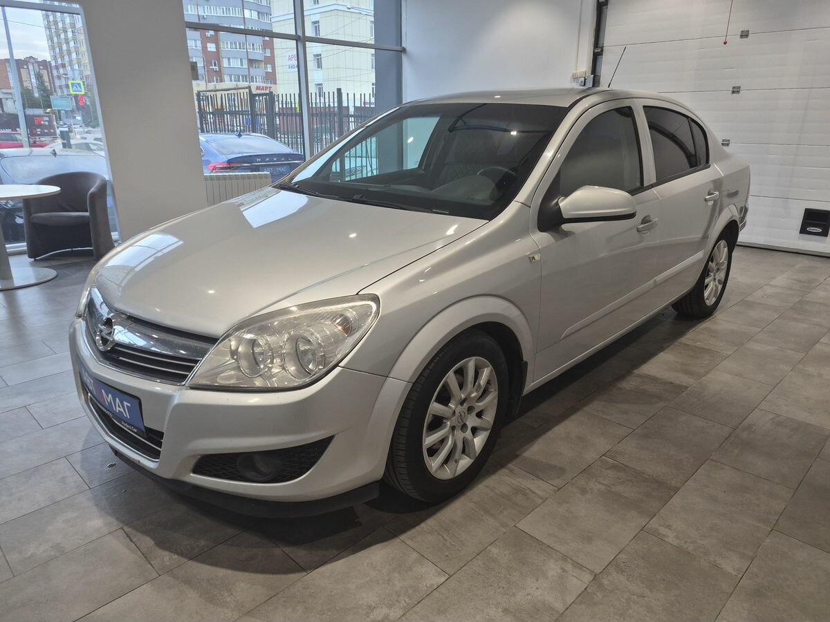 Открыть фотографии: Opel Astra H Рестайлинг