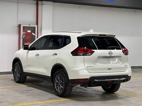 2026 Nissan X-Trail III Рестайлинг 2, белый, 2500000 рублей, вид 3