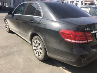 2013 Mercedes-Benz E-Класс 200 IV (W212, S212, C207) Рестайлинг, чёрный, 2060000 рублей, вид 4