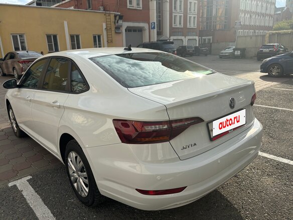 2020 Volkswagen Jetta VII, белый, 2100000 рублей - вид 2