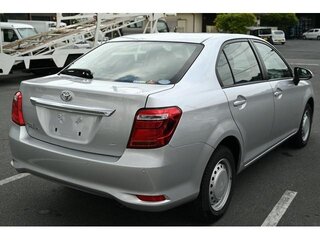 2021 Toyota Corolla Axio XI (E160, E170) Рестайлинг 2, серебристый, 1000000 рублей, вид 5