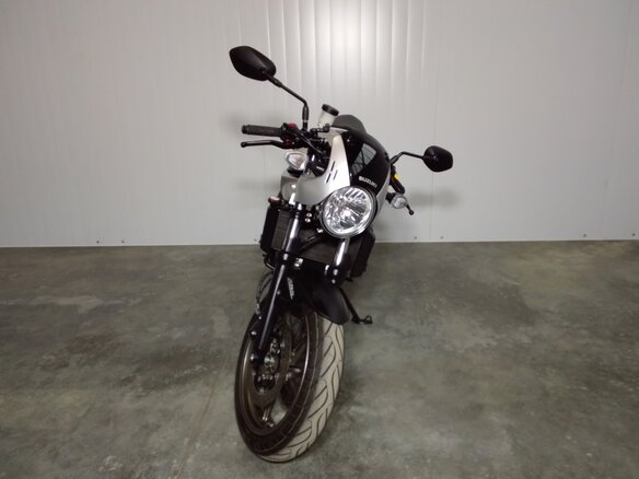 2024 Suzuki SV 650, серый, 689000 рублей - вид 5