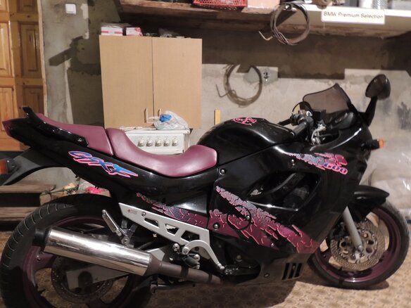 1995 Suzuki GSX 600F Katana, чёрный, 420000 рублей - вид 3