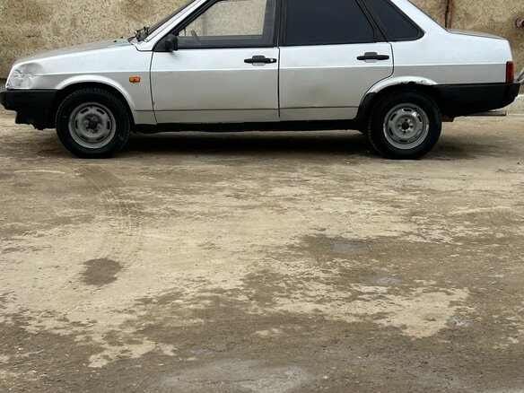 2003 Lada (ВАЗ) 21099, серебристый, 150000 рублей - вид 9