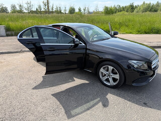 2017 Mercedes-Benz E-Класс 400 V (W213, S213, C238), чёрный, 3650000 рублей, вид 4