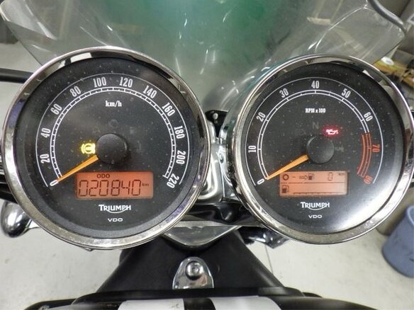 2015 Triumph Rocket III, чёрный, 965000 рублей - вид 8