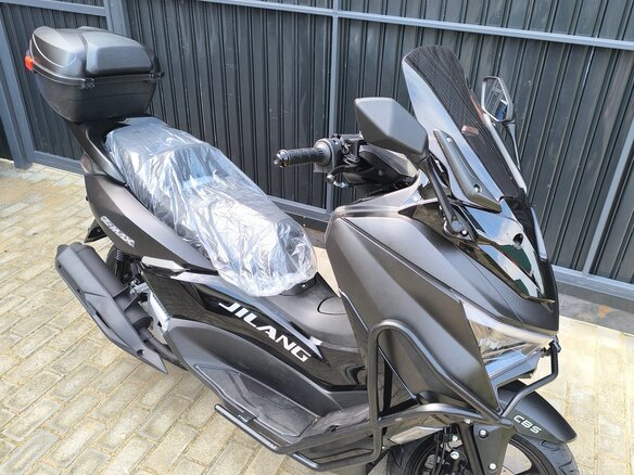 2026 Jilang Z-Max, чёрный