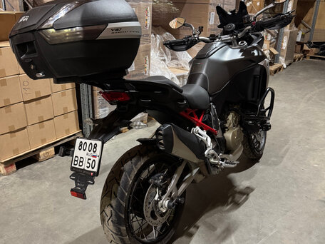 2022 Ducati Multistrada V4, серый, 2000000 рублей, вид 2