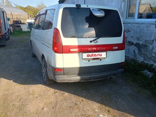 2001 Nissan Serena II (C24), белый, 500000 рублей, вид 5