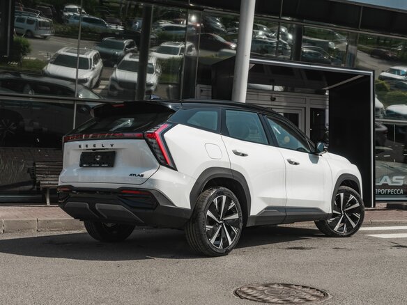 2026 Geely Atlas II, белый, 4187740 рублей - вид 5