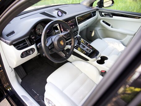 2022 Porsche Macan S I Рестайлинг 2, чёрный, 13090000 рублей, вид 3