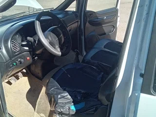 2000 Hyundai H-1 I, белый, 230000 рублей, вид 5