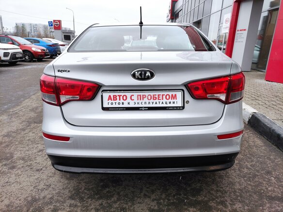 2016 Kia Rio III Рестайлинг, серебристый - вид 5