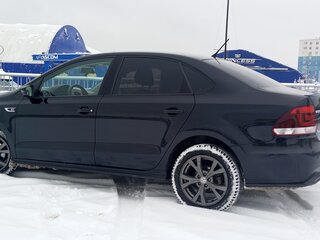 2016 Volkswagen Polo V Рестайлинг, чёрный, 1900000 рублей, вид 5