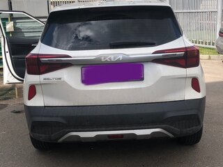 2023 Kia Seltos I, белый, 2480000 рублей, вид 4
