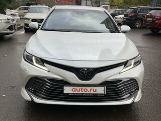2020 Toyota Camry VIII (XV70), белый, 3700000 рублей, вид 1