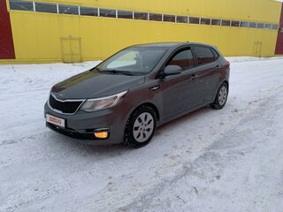 2017 Kia Rio III Рестайлинг, серый, 1010000 рублей, вид 1