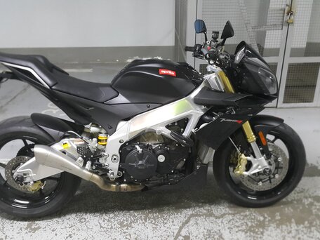 2012 Aprilia Tuono V4, чёрный, 900000 рублей, вид 2