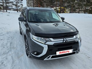 2019 Mitsubishi Outlander III Рестайлинг 3, серый, 2350000 рублей, вид 3