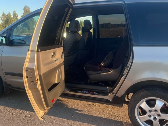 2003 Ford Galaxy I Рестайлинг, бежевый, 650000 рублей - вид 18