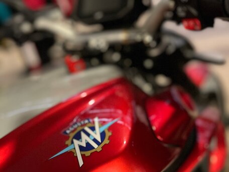 2021 MV Agusta Brutale 800, серый, 1790000 рублей, вид 5