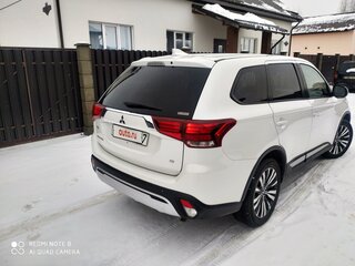2019 Mitsubishi Outlander III Рестайлинг 3, белый, 2610823 рублей, вид 4