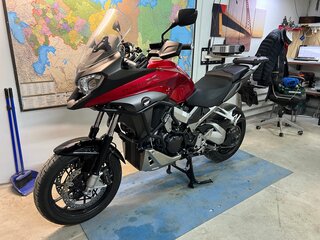 2017 Honda VFR 800X (Crossrunner), красный, 750000 рублей, вид 1