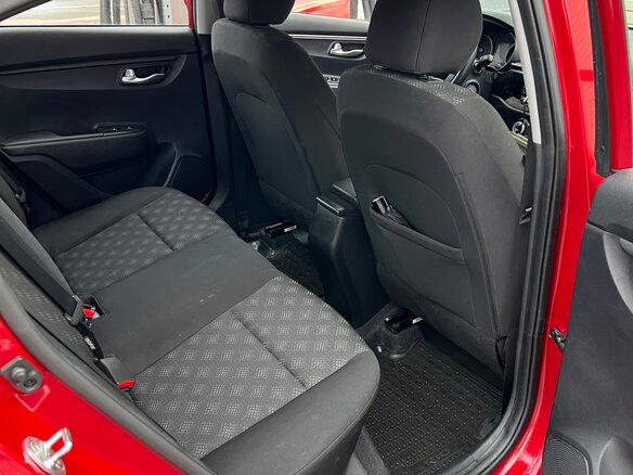 2019 Kia Rio IV, красный, 1500000 рублей - вид 10