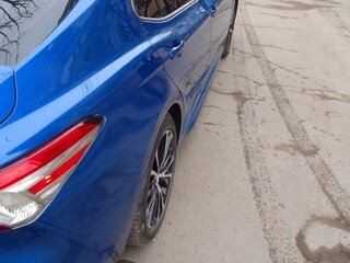 2017 Toyota Camry US Market VIII (XV70), синий, 2971668 рублей, вид 4