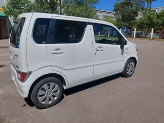 2019 Suzuki Wagon R MHEV VI, белый, 630000 рублей, вид 2