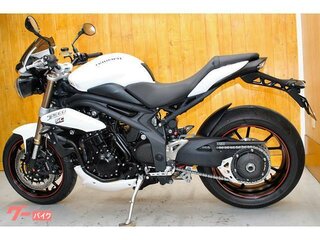 2015 Triumph Speed Triple, белый, 670000 рублей, вид 4