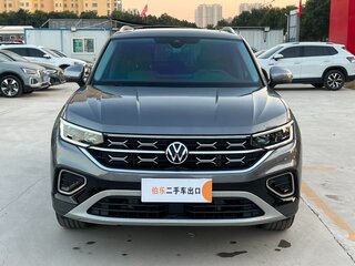 2022 Volkswagen Tayron I Рестайлинг, серебристый, 1735000 рублей, вид 2