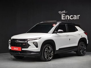 2023 Chevrolet TrailBlazer III Рестайлинг, белый, 1120444 рублей, вид 1