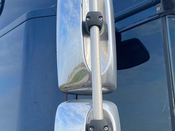 2004 Freightliner Columbia, синий, 2700000 рублей - вид 6