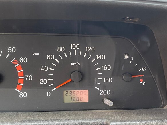 2004 Lada (ВАЗ) 2110, красный, 250000 рублей - вид 10
