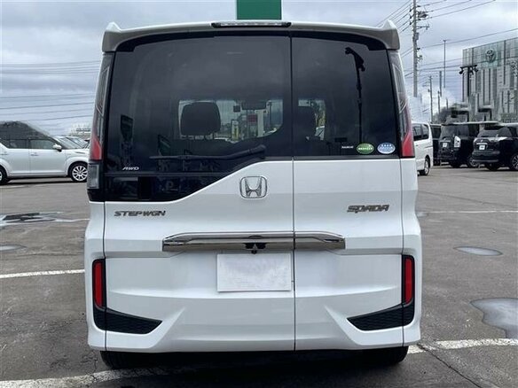 2019 Honda Stepwgn Spada V Рестайлинг, белый, 1957000 рублей - вид 4