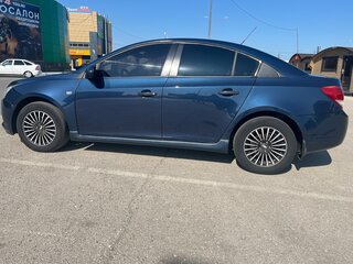 2011 Chevrolet Cruze I, синий, 730000 рублей, вид 4