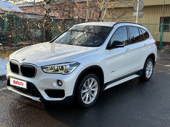 2017 BMW X1 20i xDrive II (F48), белый, 2400000 рублей - вид 22