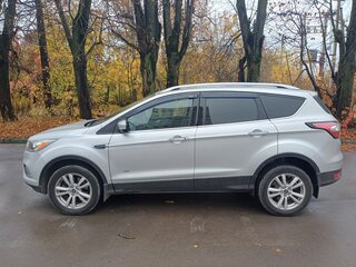 2017 Ford Kuga II Рестайлинг, серебристый, 1800000 рублей, вид 5