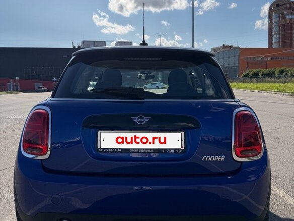 2018 Mini Hatch Cooper III (F55/F56) Рестайлинг, синий, 2050000 рублей - вид 3